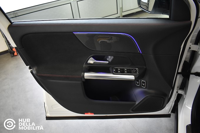 MERCEDES-BENZ GLA 250 e hybrid EQ Premium